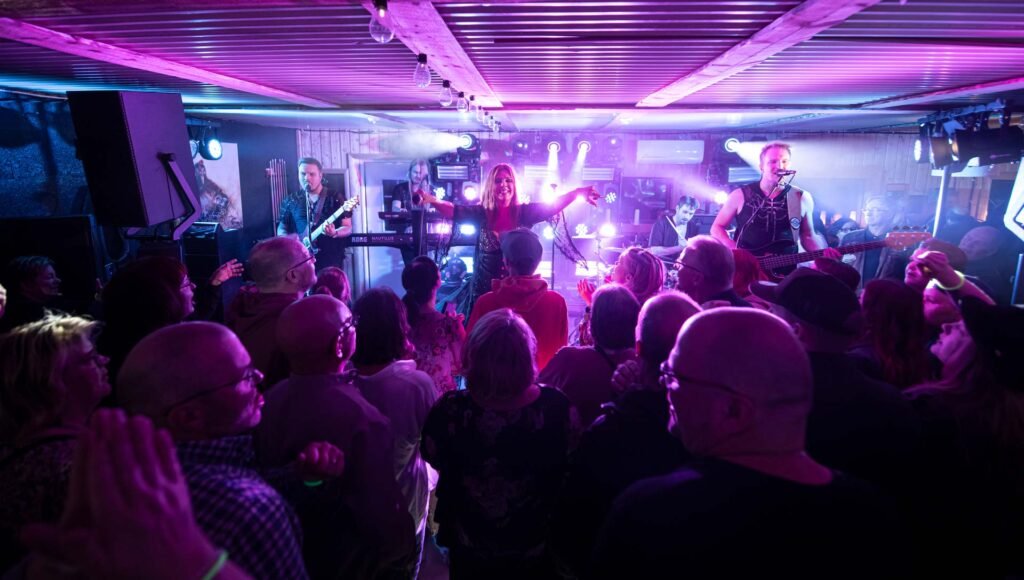 Eini esiintyy Unarin-luusuassa