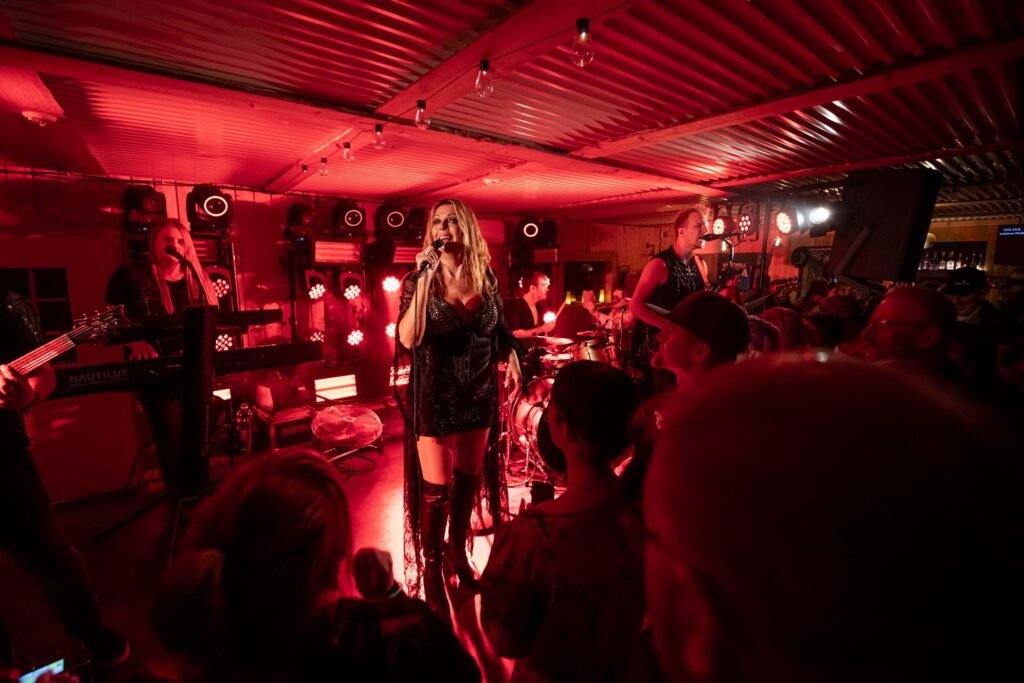 Eini leiskun pirtissä