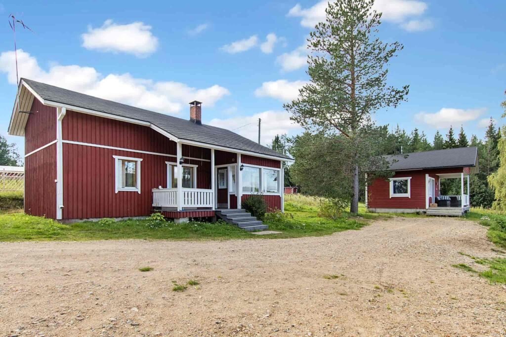Villa Unari kesä 2-min